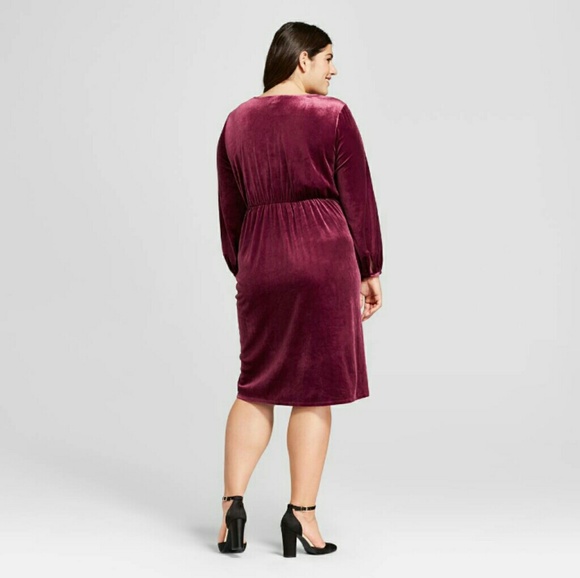 Women's Velvet Twist Wrap Dress - Picture 3 of 3